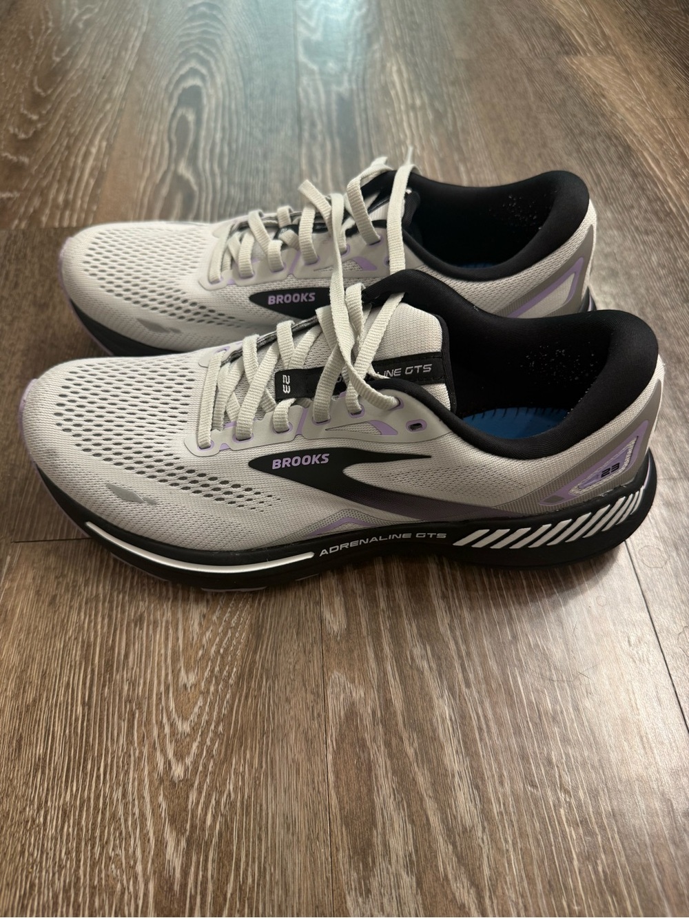 Brooks Adrenaline GTS 23 'Grey Purple' women’s size 11 Narrow (2A) running shoes - Picture 14 of 14